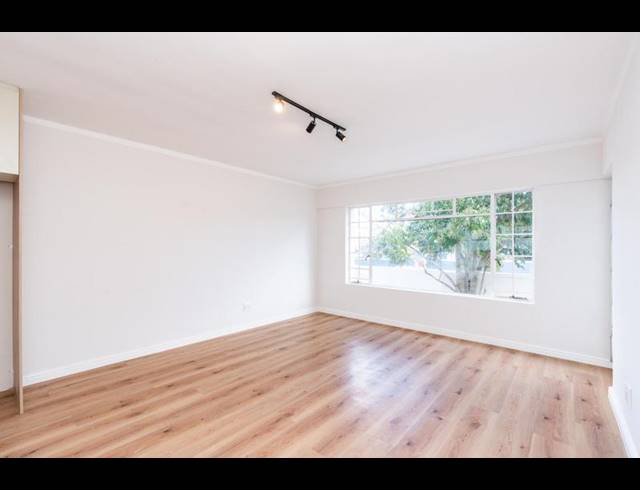 2 BEDROOM PROPERTY TO RENT IN CLAREMONT UPPER